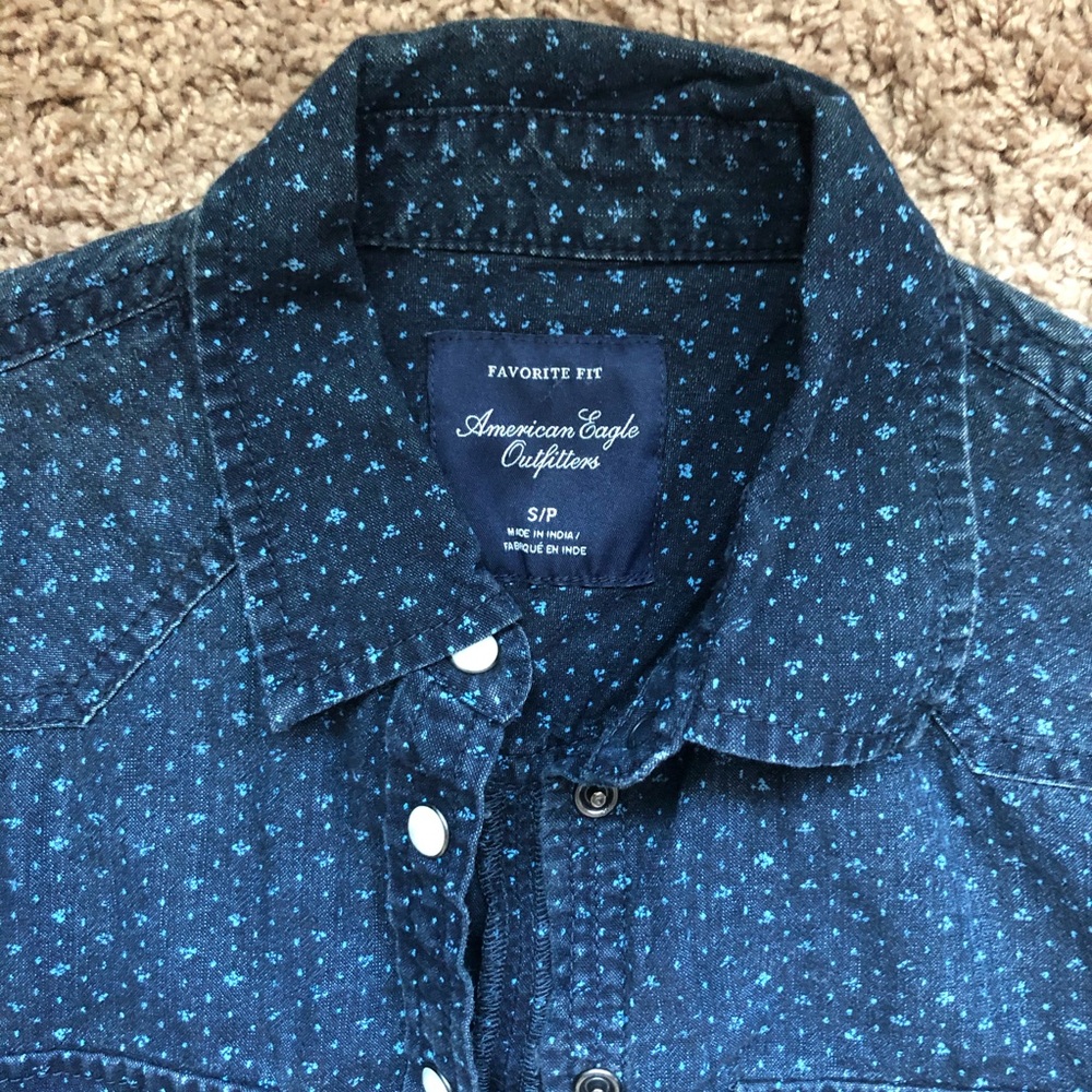 American Eagle Top - Picture 3 of 3